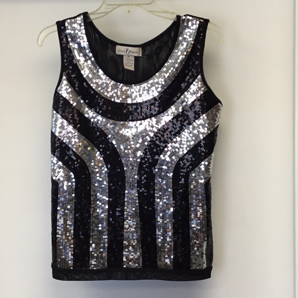 One 1 again Sequin Top Black med
